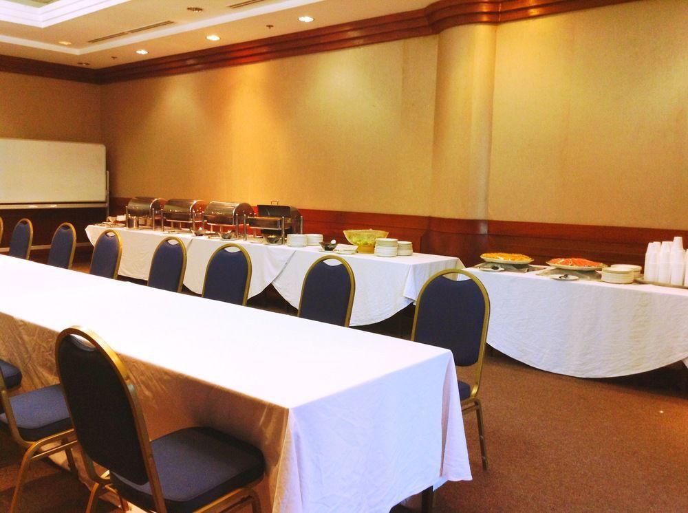 Verona Resort & Spa Tumon Luaran gambar